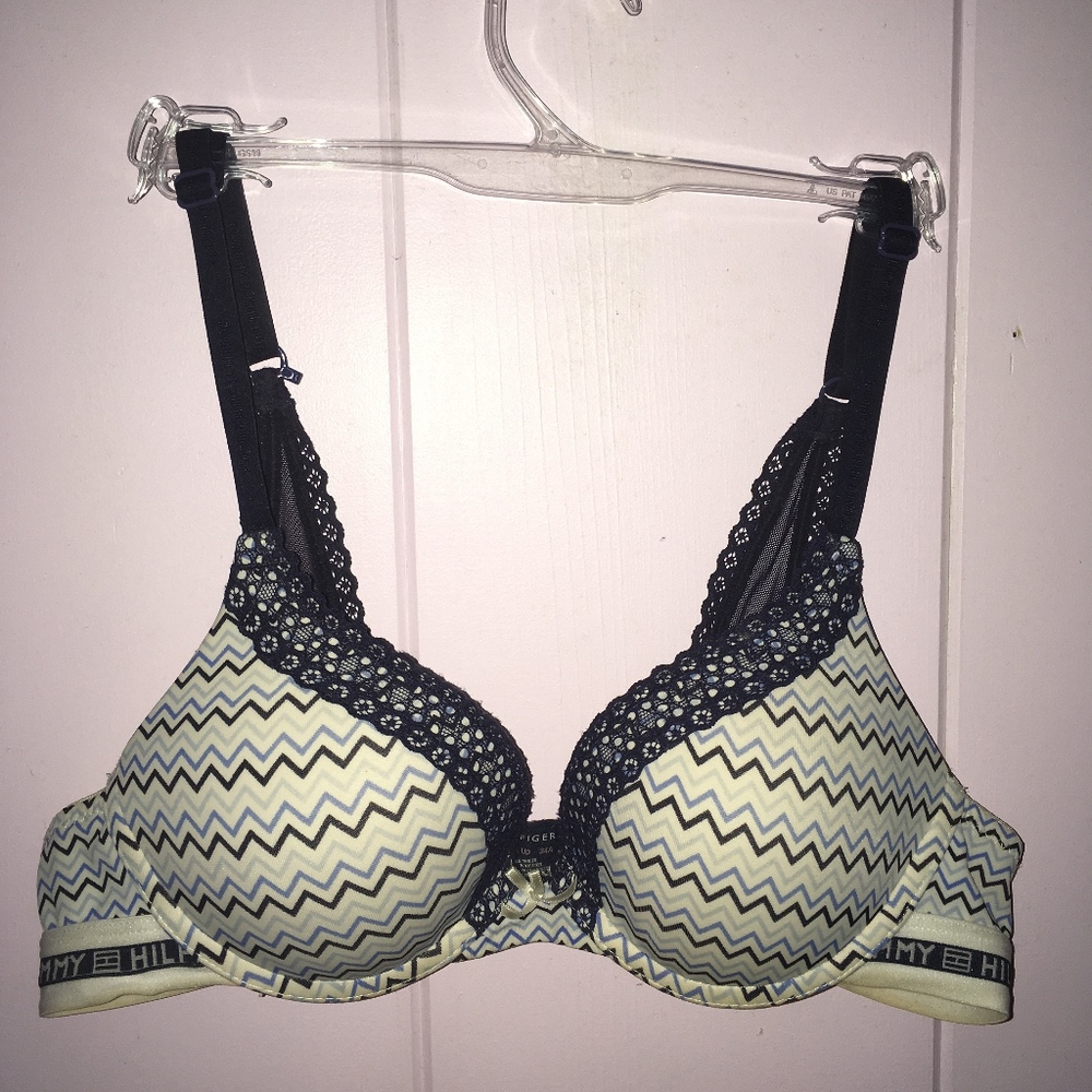 Tommy Hilfiger Navy Blue Lace Trim Push-Up Bra